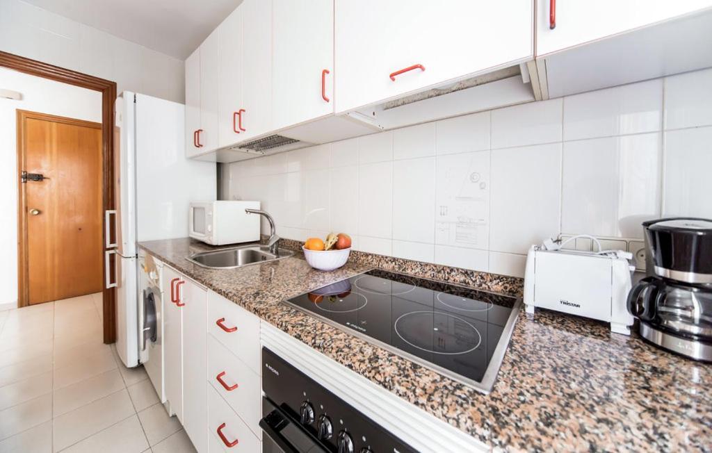 Stunning Apartment In Oropesa Del Mar Exteriör bild